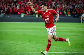 صاحب البصمة المعتادة.. رقم استثنائي ينتظر أشرف بنشرقي في قمة الأهلي والزمالك 09 أكتوبر 2026 05:17 م